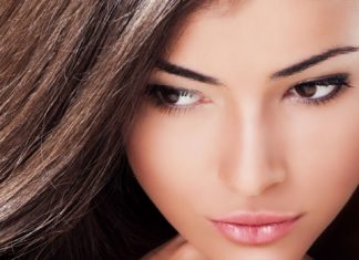 Make-up pro hnědé oči a tmavé vlasy