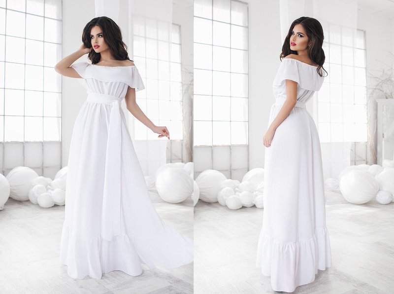 Biała szyfonowa suknia ślubna