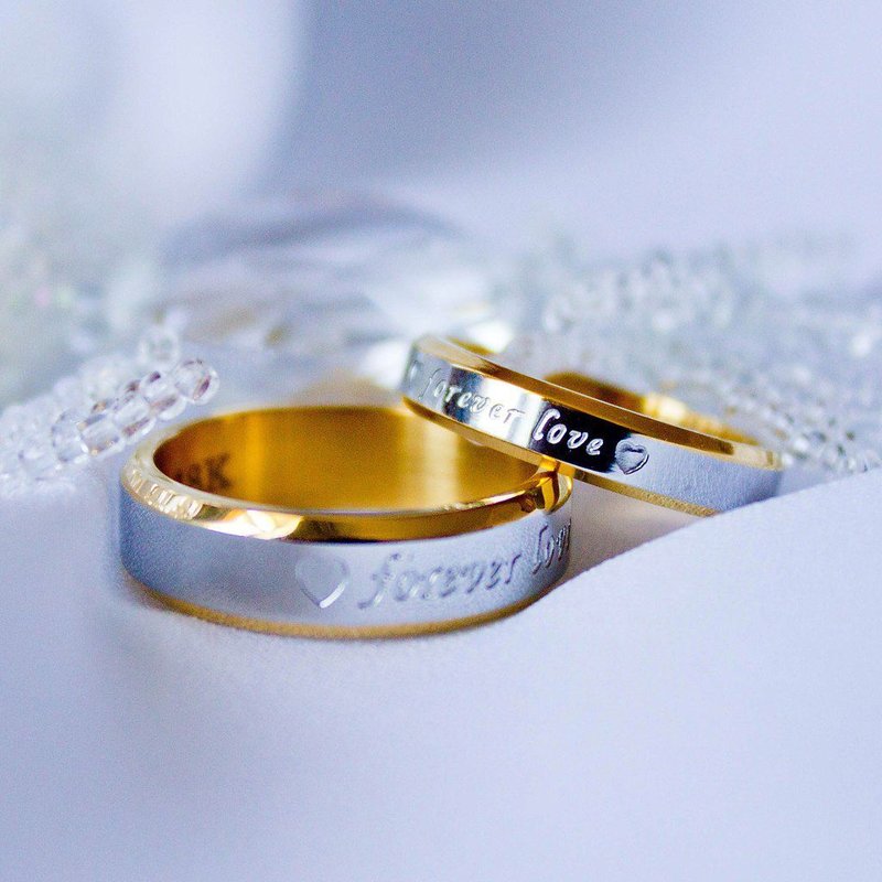 Vestuviniai žiedai su užrašu