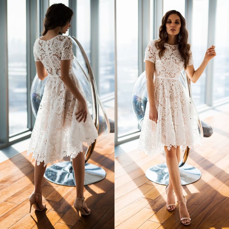Kort kjole i hvitt