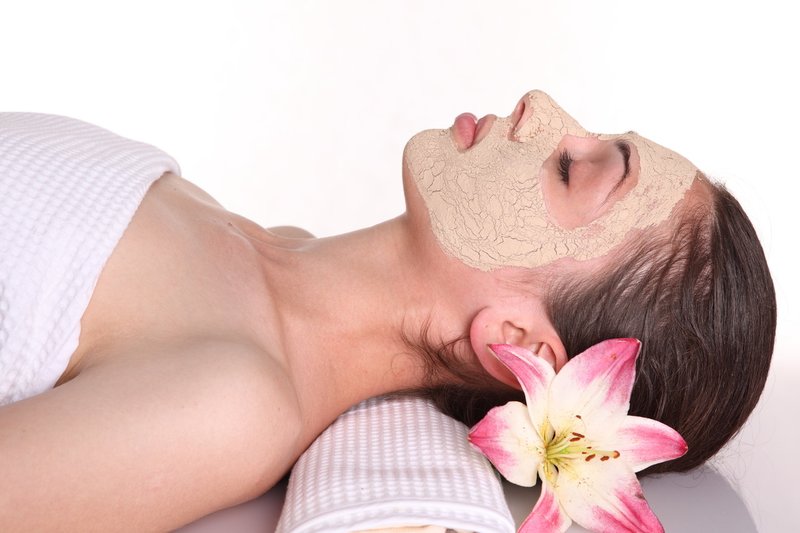 Noodzakelijke regels voor de procedure voor het aanbrengen van een masker op het gezicht