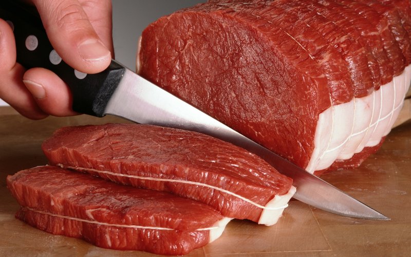 الإجراءات مع اللحوم في المنام