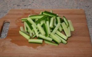 Salat med biff og grønnsaker