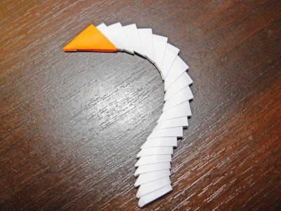 Jak zrobić łabędzia z papieru: etapami