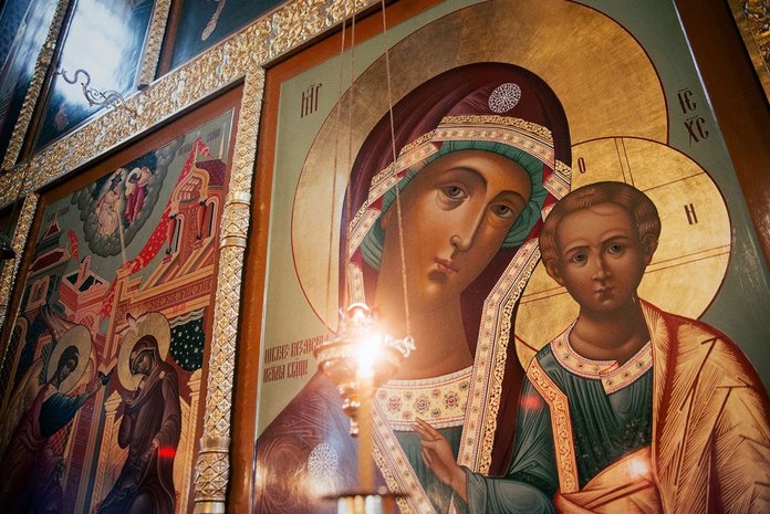 Maldos prie Kazanės Dievo Motinos ikonos
