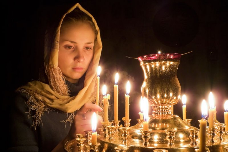 Modlitba za svíček k Danielovi z Moskvy
