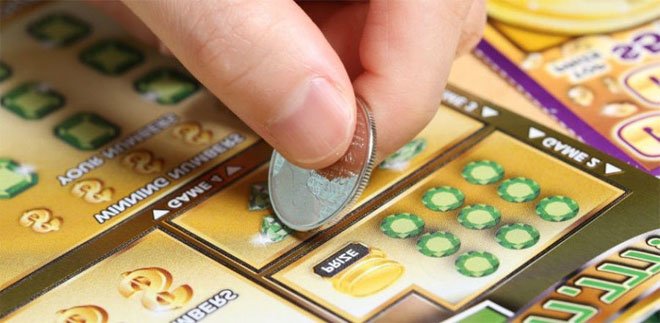 Spisek mający na celu wygranie loterii w domu