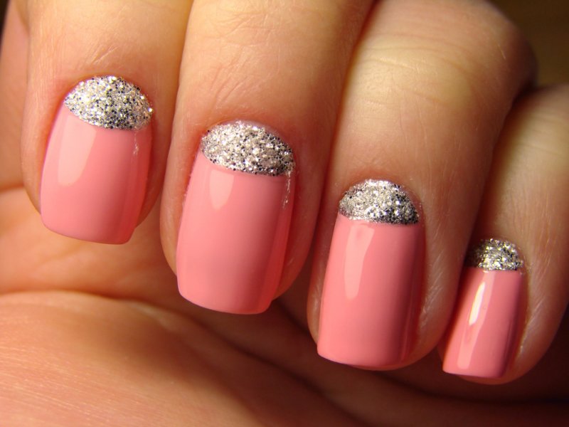 Helder roze zilver glitter gat manicure