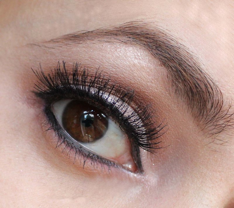 Make-up gesneden vouw voor bruine ogen