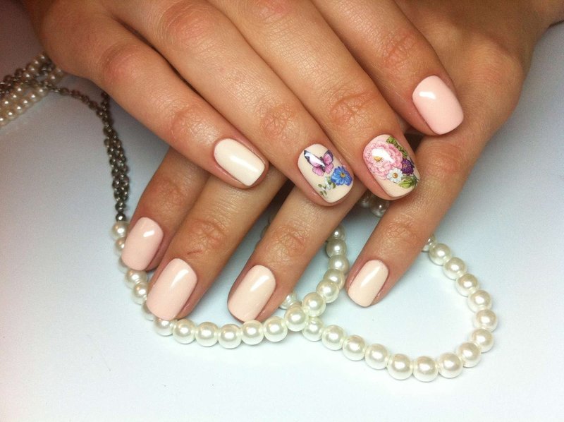 Ongles Floraux