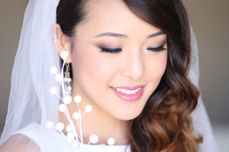 Delicate bruiloft make-up voor Aziatische vrouwen