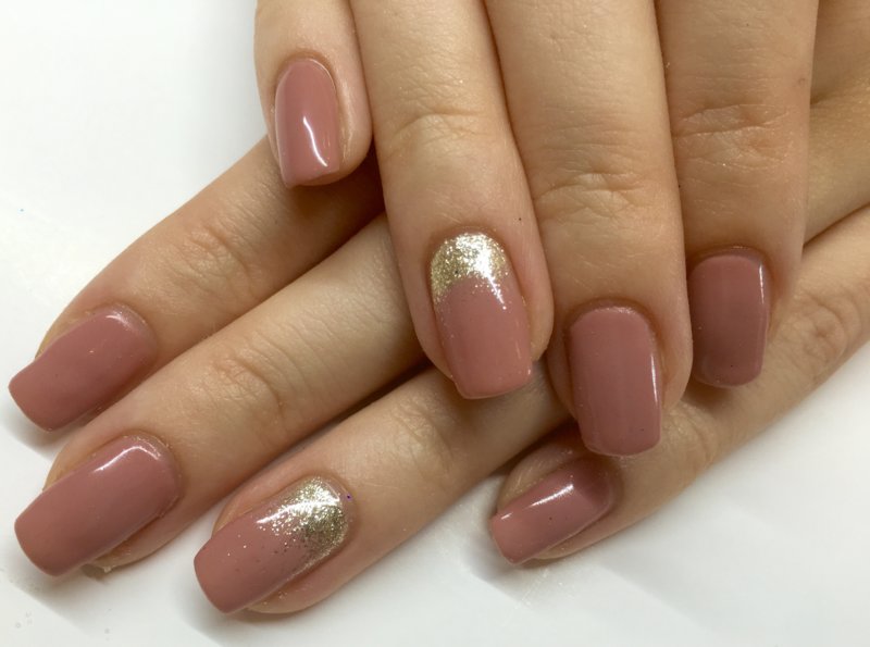 Glitter naglar