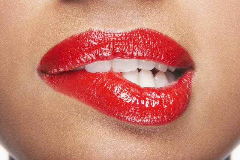Méthodes d'application du rouge à lèvres