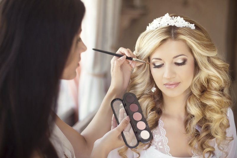 Krásný svatební make-up