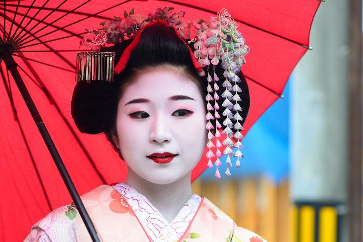 Het beeld van een geisha is een van de soorten Japanse make-up