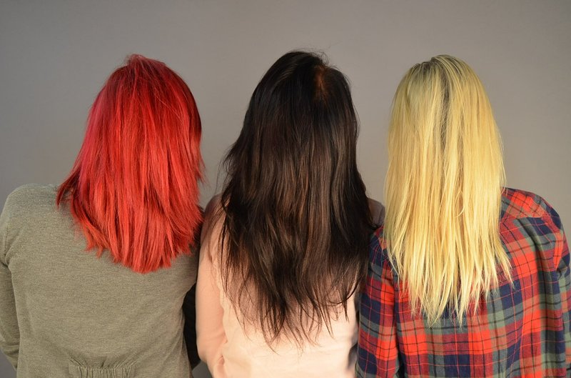 Pestrobarevné vlasy