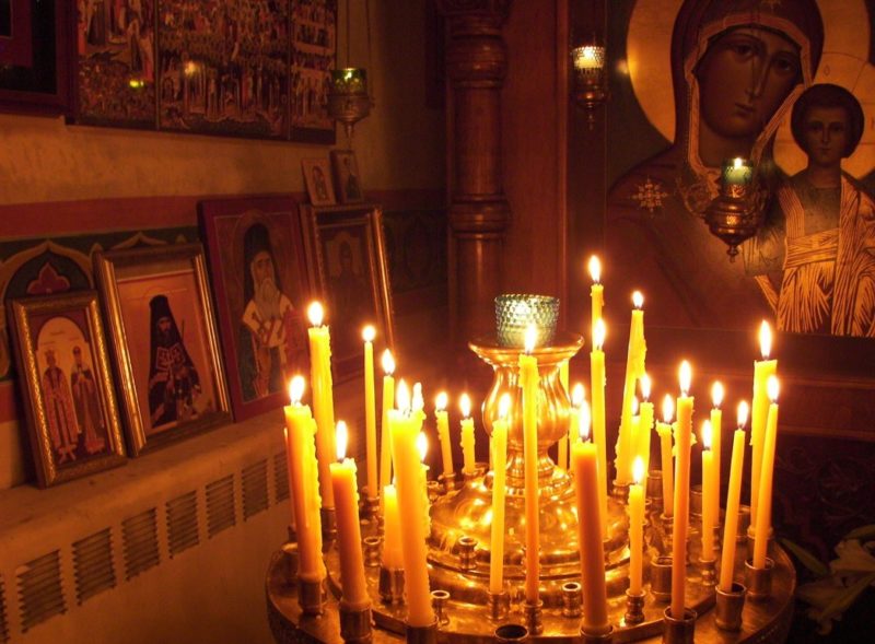 Odstránenie korupcie kostolnými sviečkami