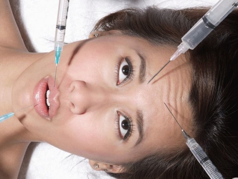 Phương pháp chuyên nghiệp để loại bỏ cục u sau khi nâng môi