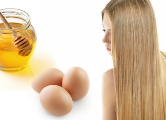 Маска за коса с мед и яйце