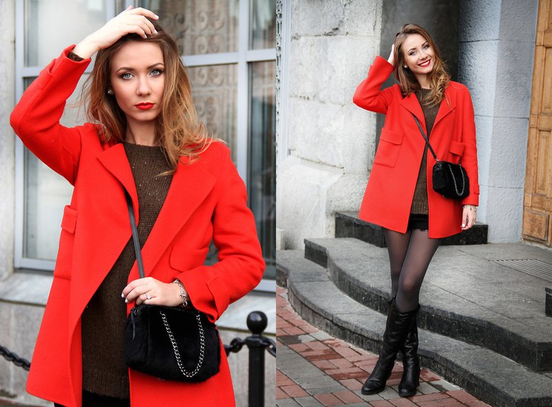 Červený krátký kabát