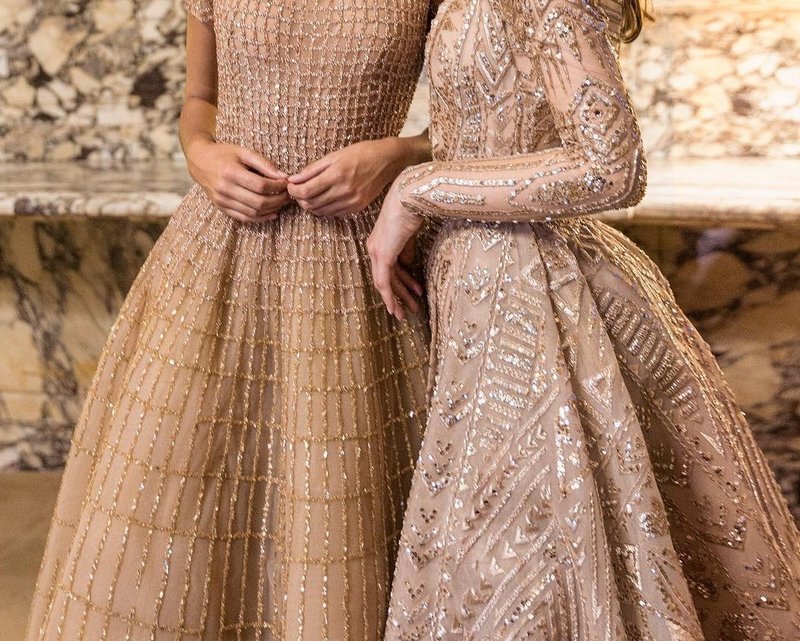 Váy lưới vàng