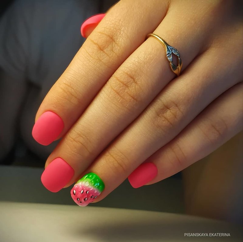 Manicure met mat patroon - watermeloen