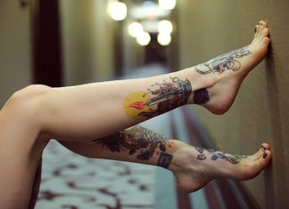 Dámske tetovanie nôh