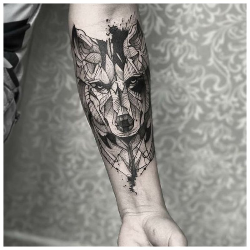 Realistyczny tatuaż wilka