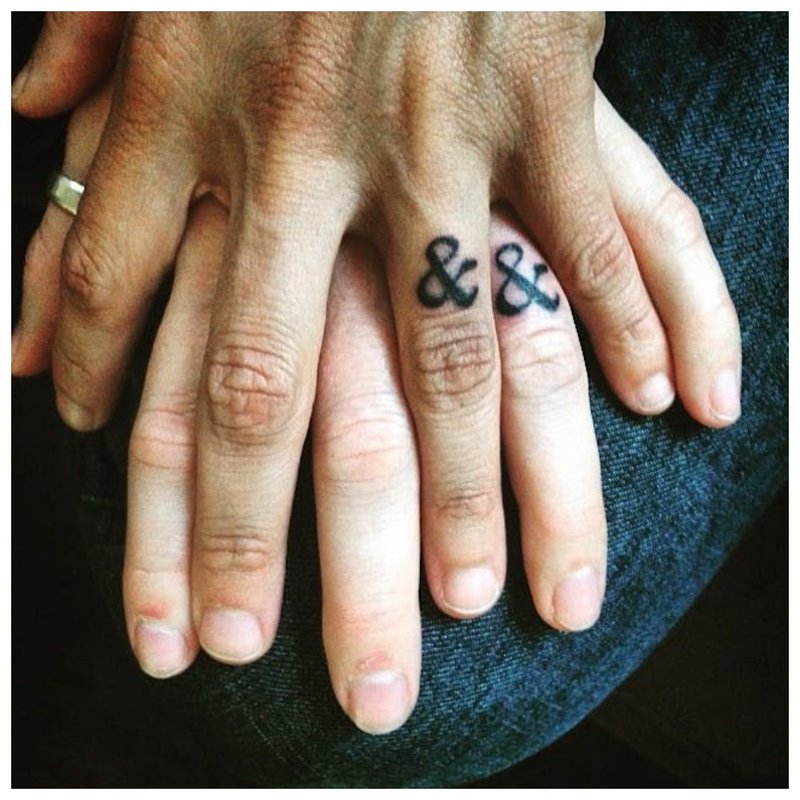 Tatuaż na palec dla miłośników