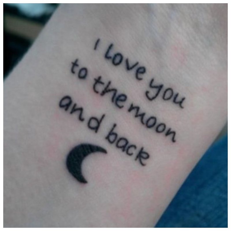 Piękny napis na tatuaż