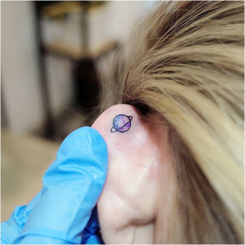 Fül tetoválás Mini