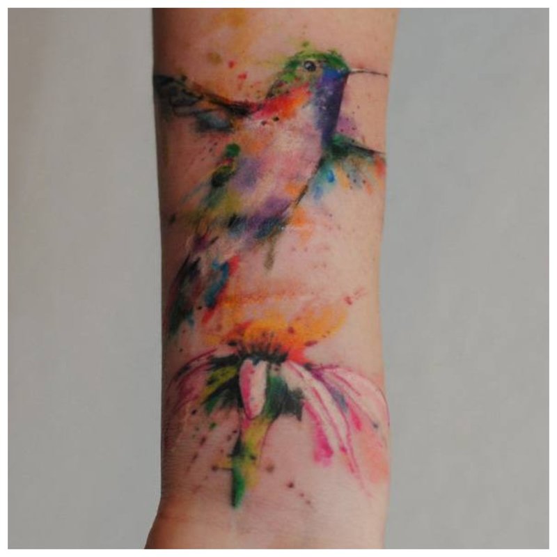 Thème animalier pour les tatouages ​​au poignet