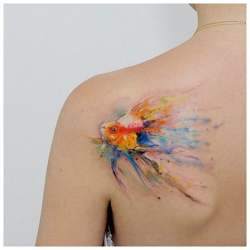 Akvarell fisk tatovering
