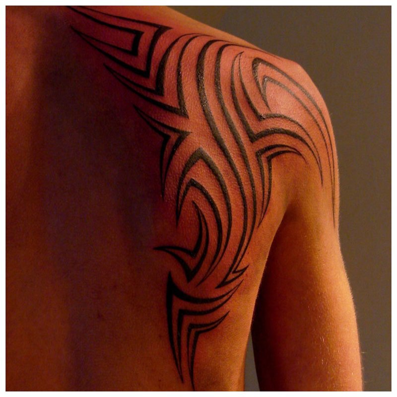 Łopata Tribal Tattoo
