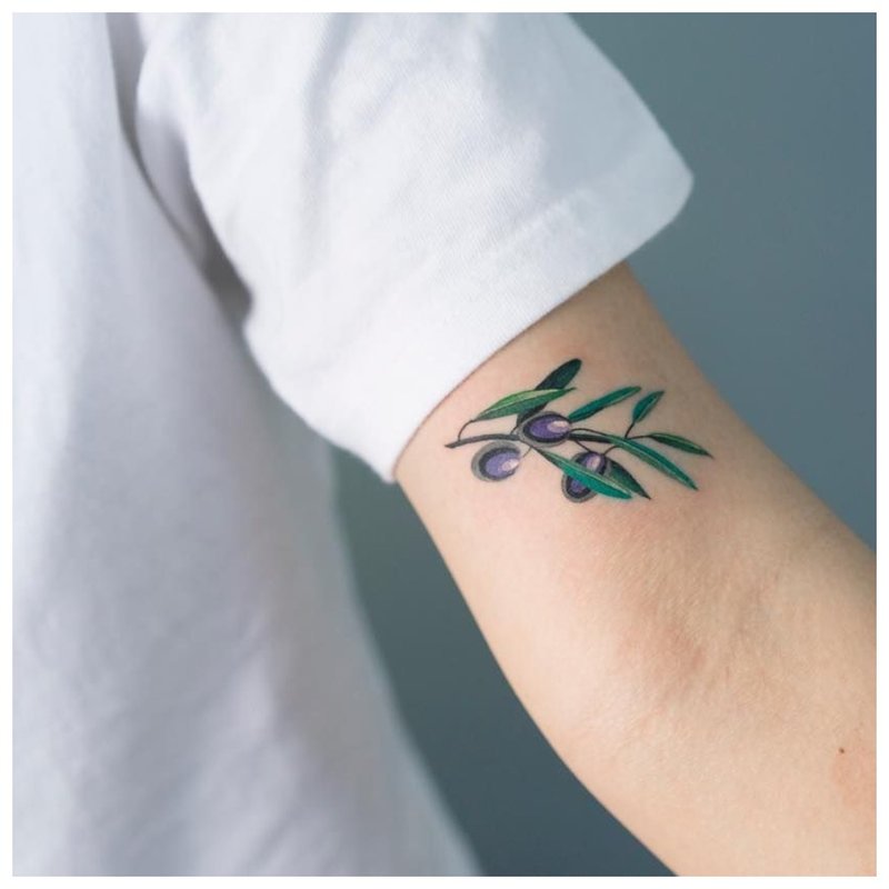 Tatuaż kwiat