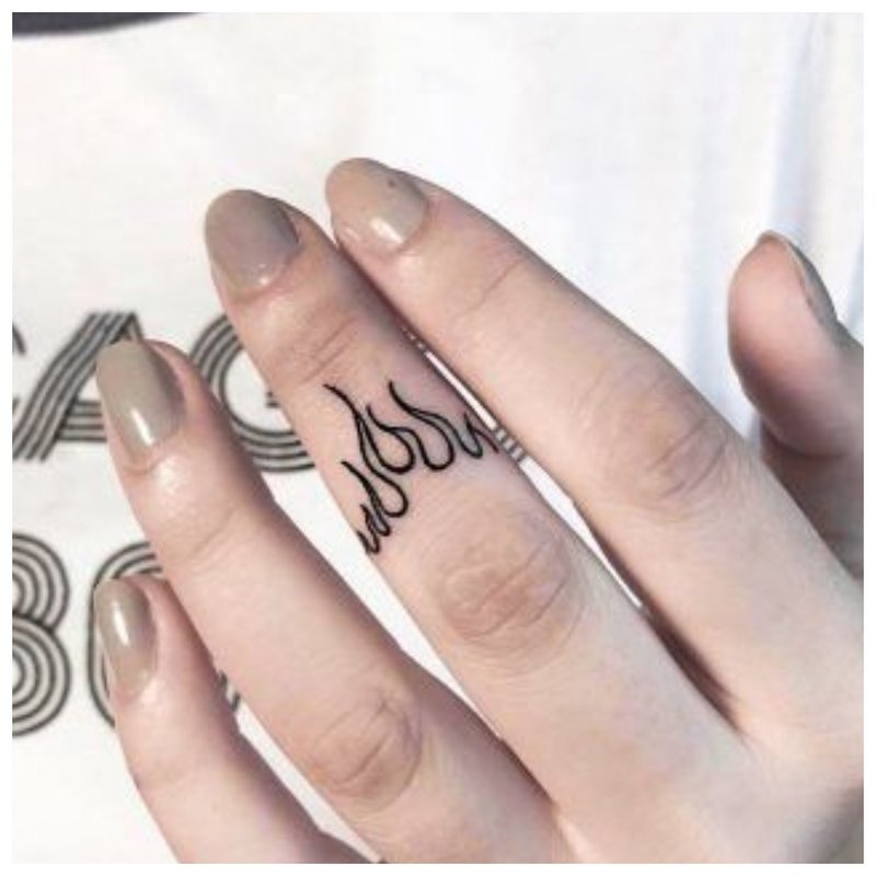 Prst tetovanie