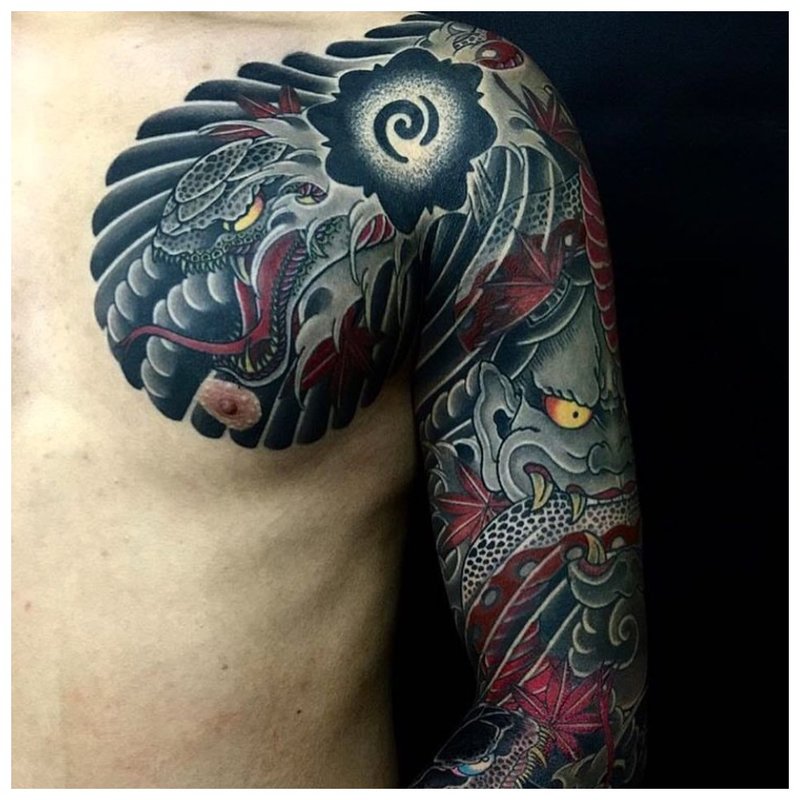 Tatuaż smoka i demona