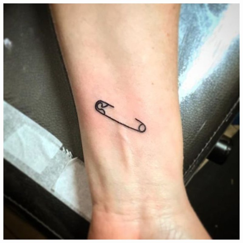 Tattoo pin