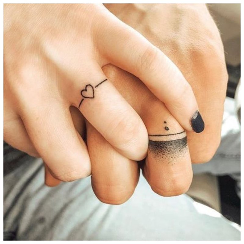 Dubbele tatoeage voor liefhebbers
