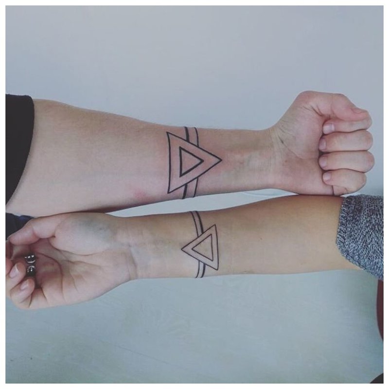 Двойни татуировки за влюбени