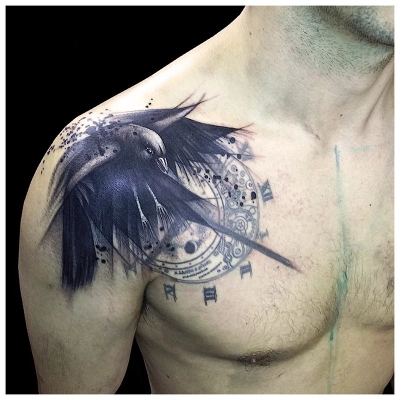 Raven tatuaj