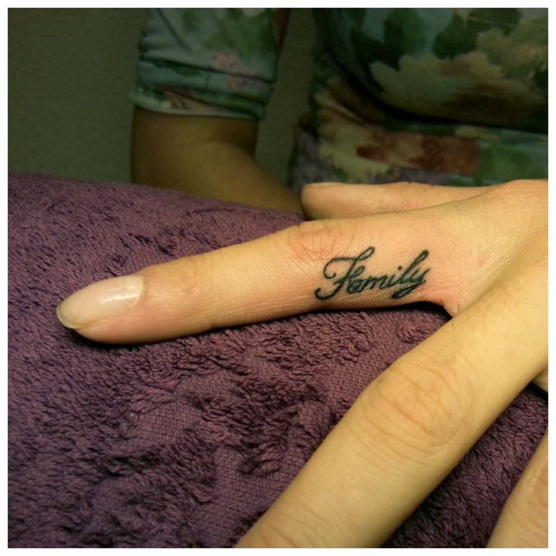 Tatuaż odcisków palców