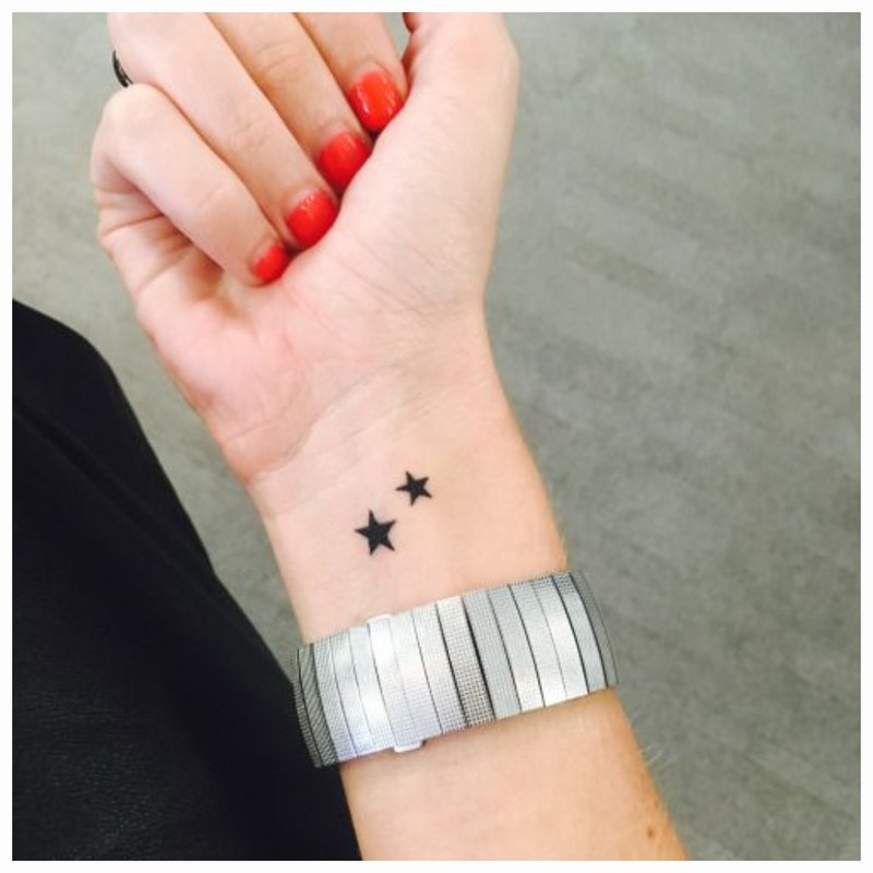 Tatuaj de stele