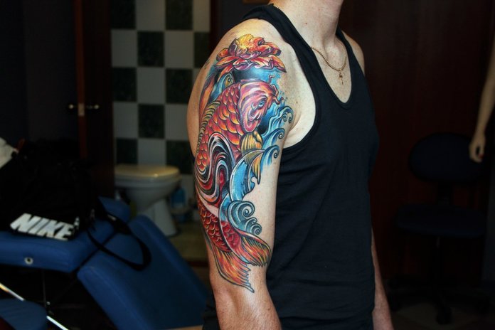Cool tetování na rameni