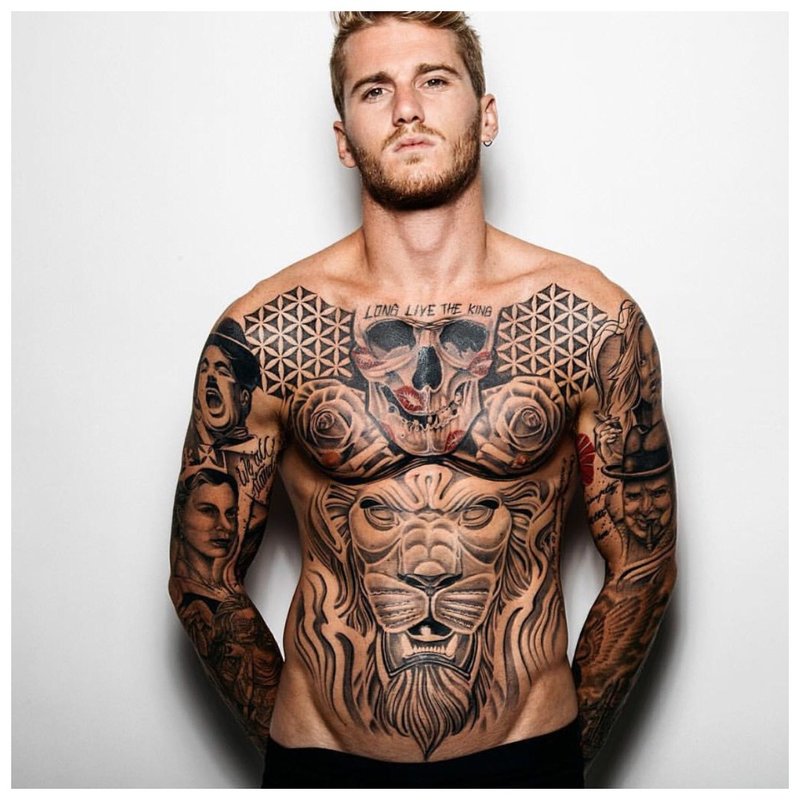 Tetoválások a hírességek férfi testén