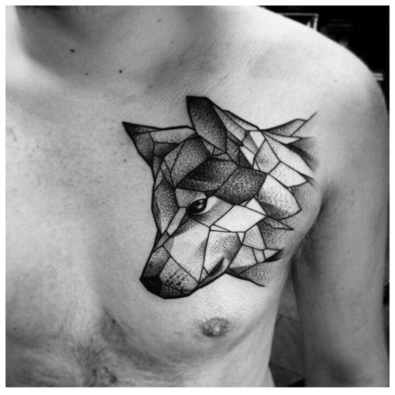 Tetování vlka na hrudi člověka