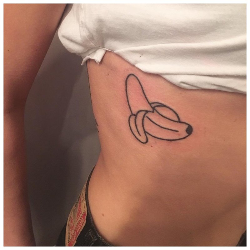 Tatuaj cu banane